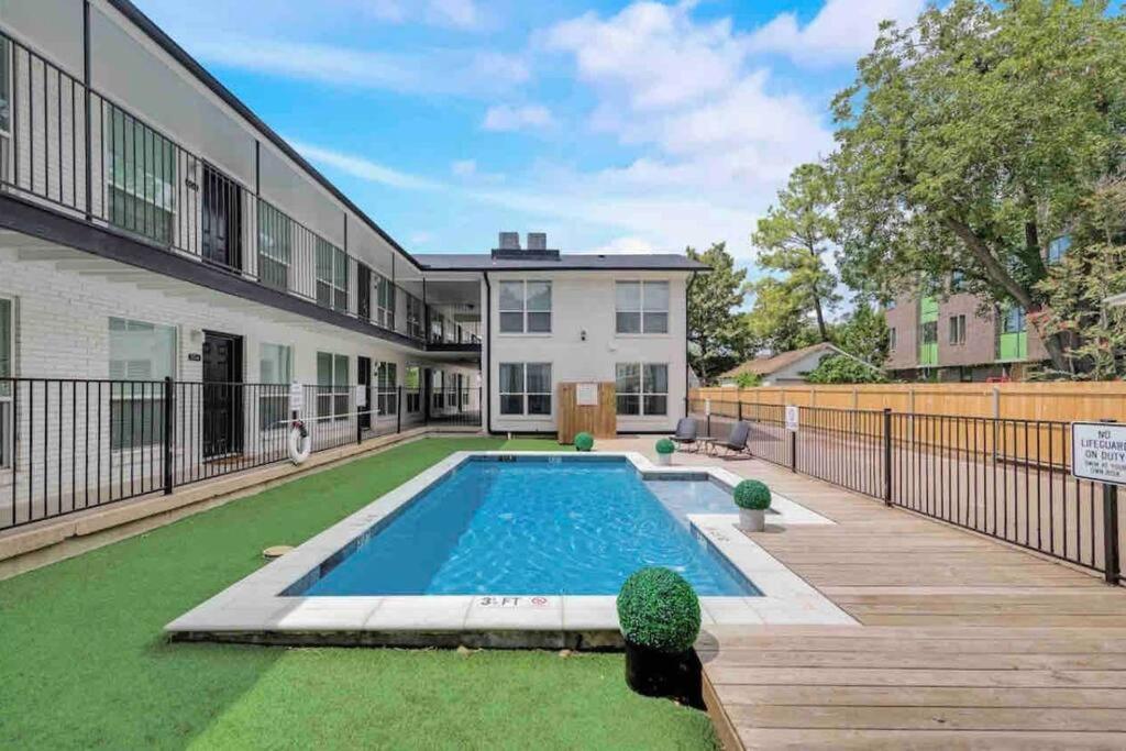 Dallas Boutique Flat + Arboretum Tickets Included المظهر الخارجي الصورة